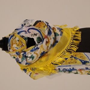 D & G Scarf